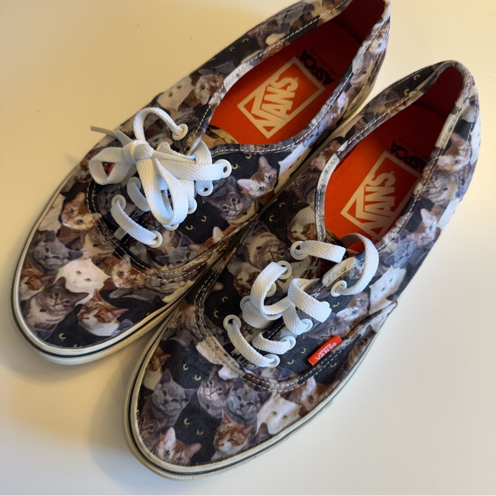 Vans ASPCA Limited edition Cat